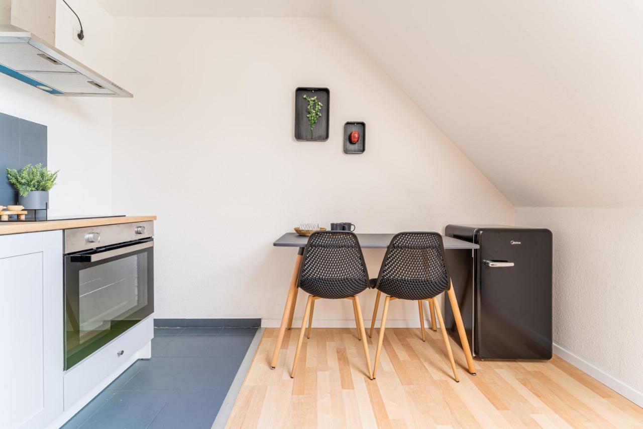 Vollausgtesttattes Modernes Studio,Nahe Btu,Netflix,Kostenloser Tiefgaragenstellplatz 콧부스 외부 사진